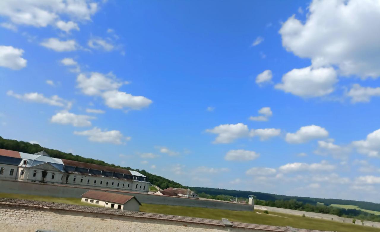 La Clair'Fontaine Apartment Clairvaux ภายนอก รูปภาพ